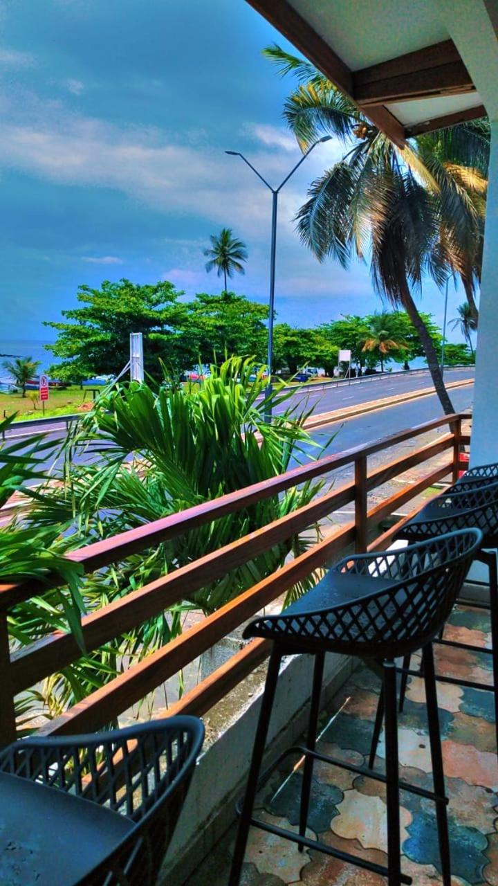 Namaste Hotel & Restaurant ليبرفيل المظهر الخارجي الصورة