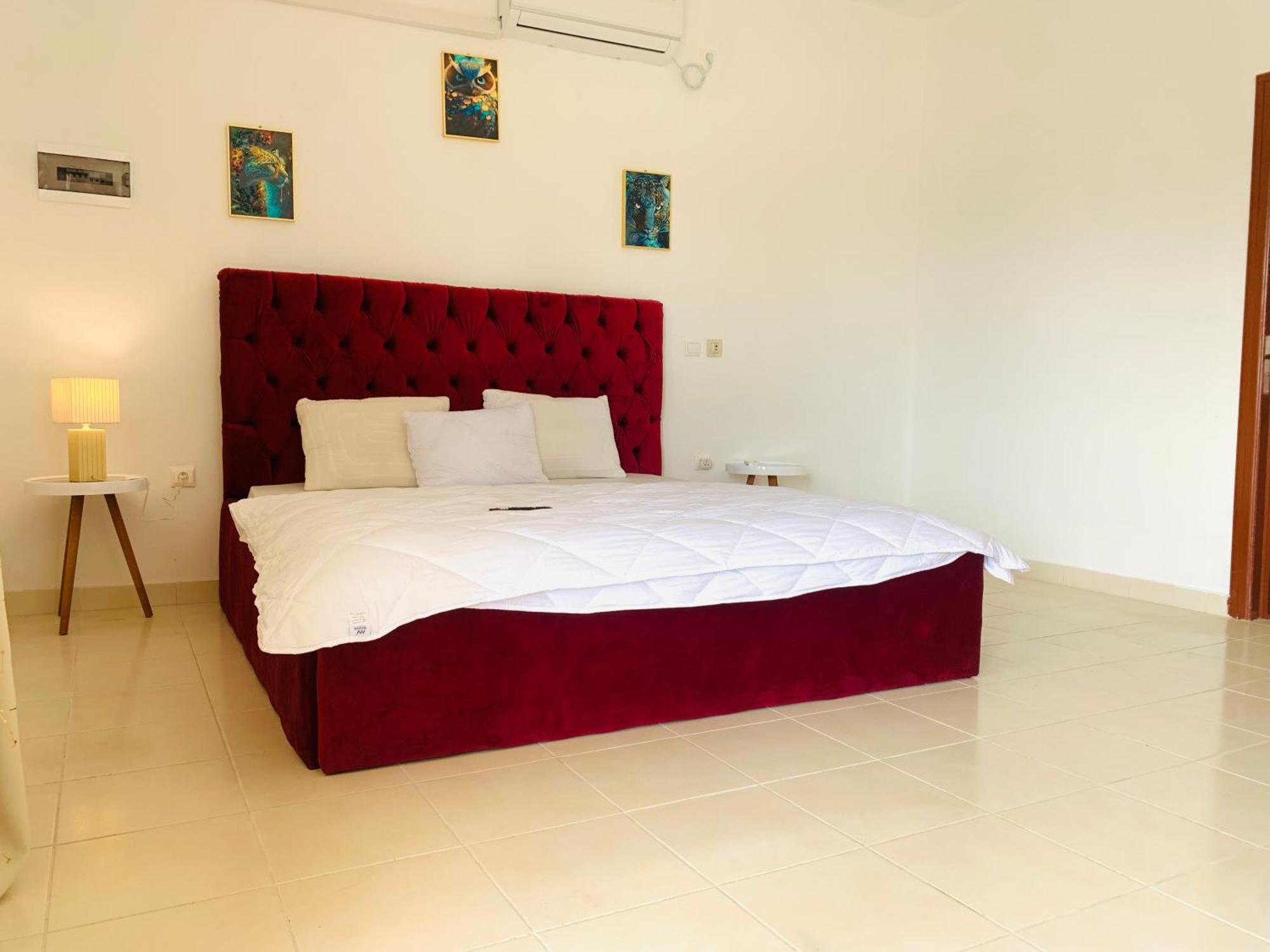 Namaste Hotel & Restaurant ليبرفيل المظهر الخارجي الصورة